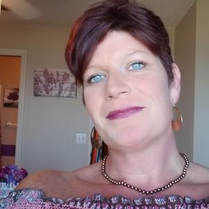 Meet your Posher, Carmen